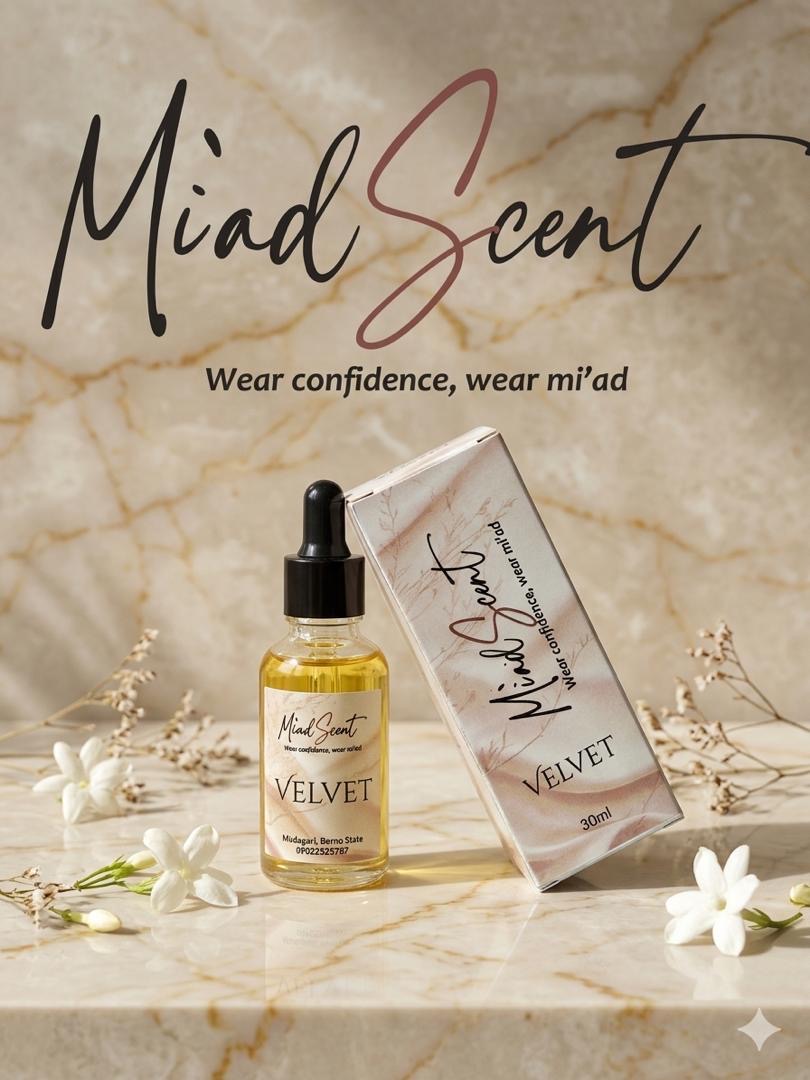 Velvet perfume oil by Mi'ad Scent